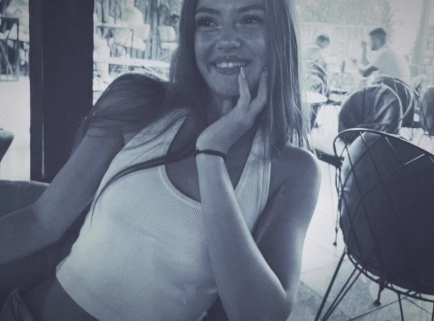 @deusheee
