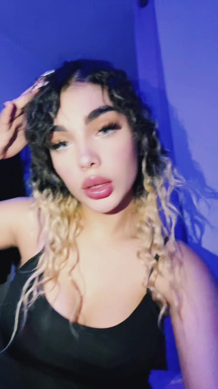 @elisa mokhtari