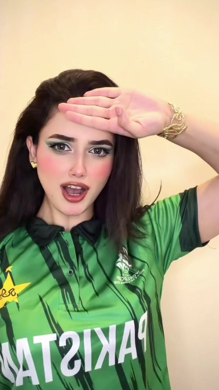 @Alina Amir