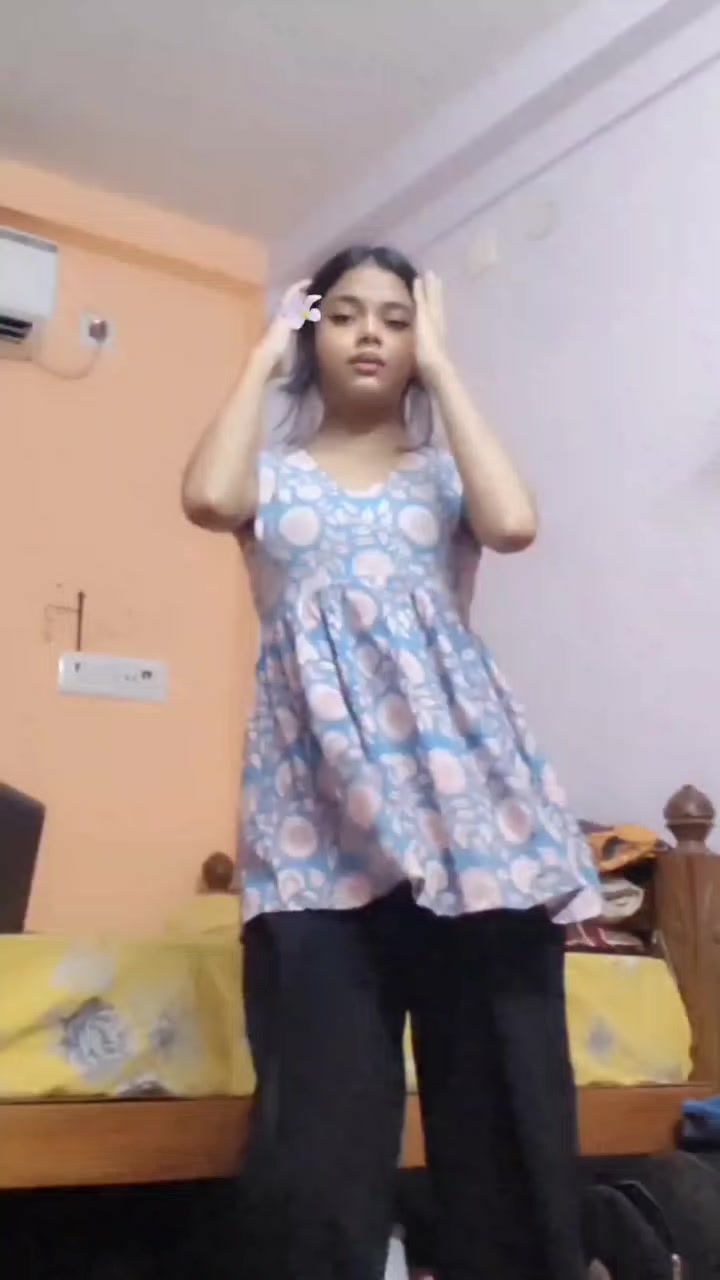 @CHIKNI GIRL FF