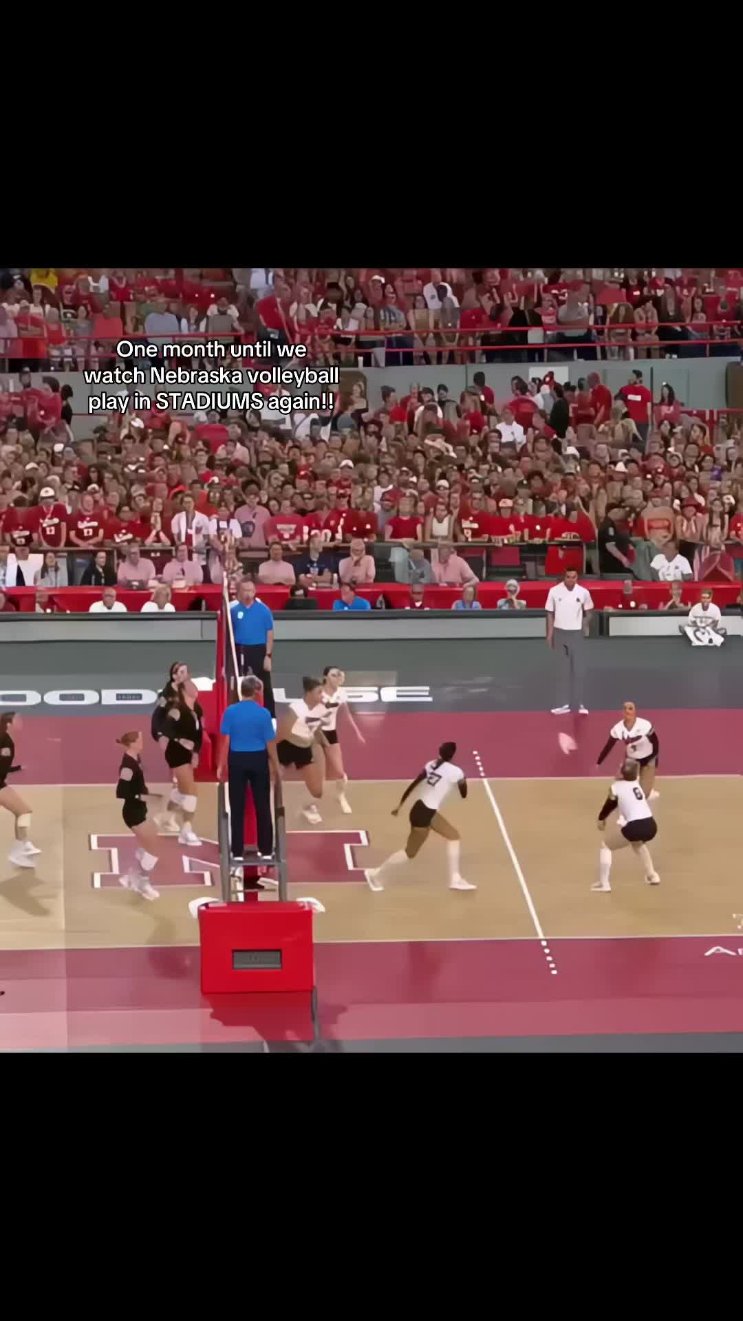 @Women’s Volleyball