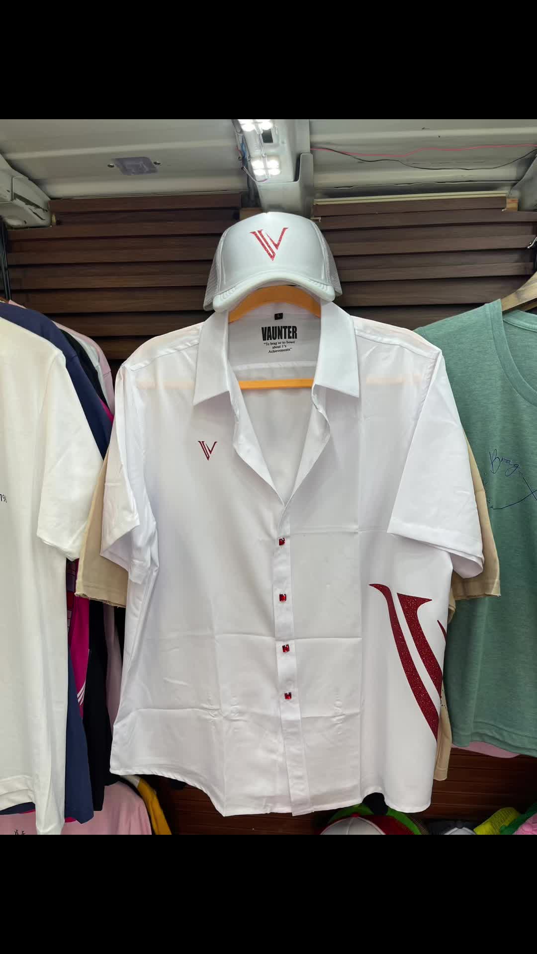 @Vaunter clothing