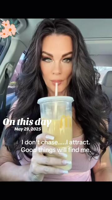 @Julie_AnnXO