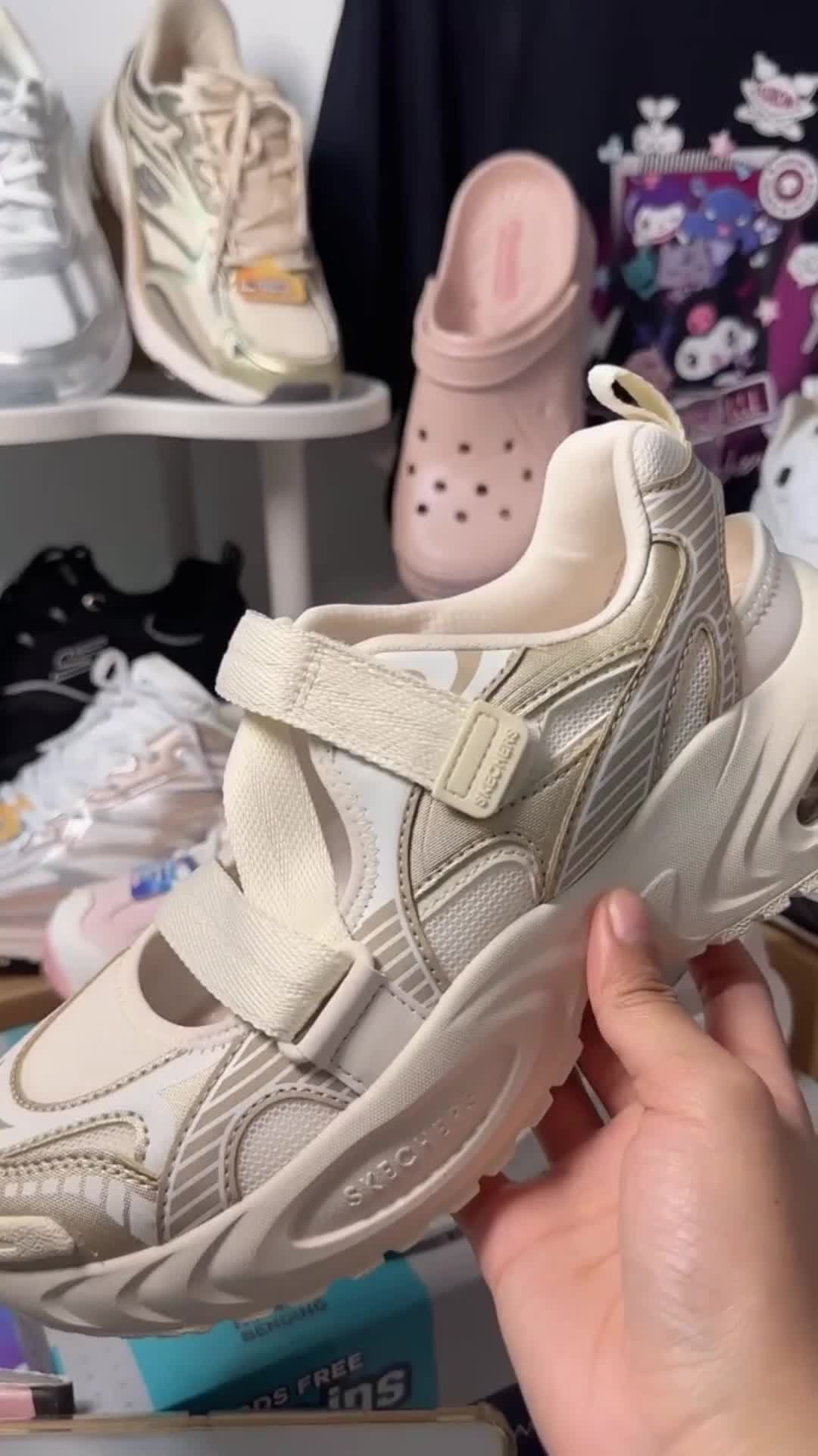@K.S6titchSkechers