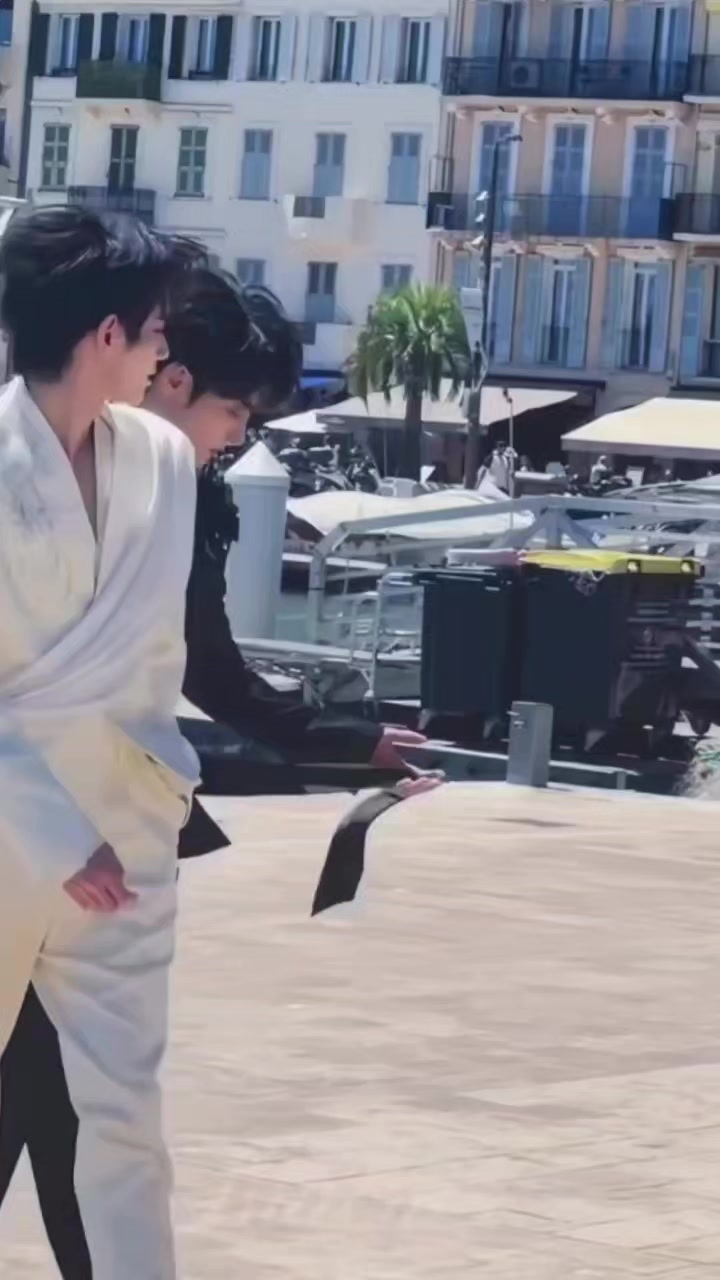 @Miauyuchi_