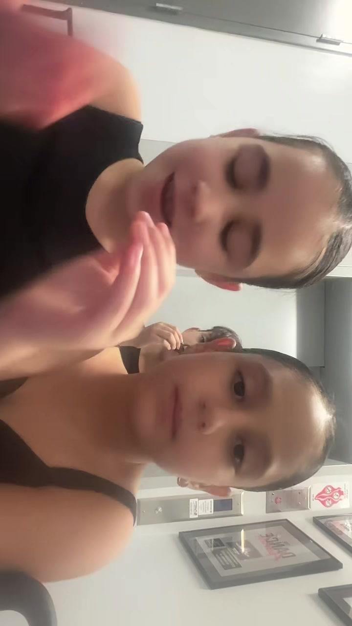@DelaneyDances