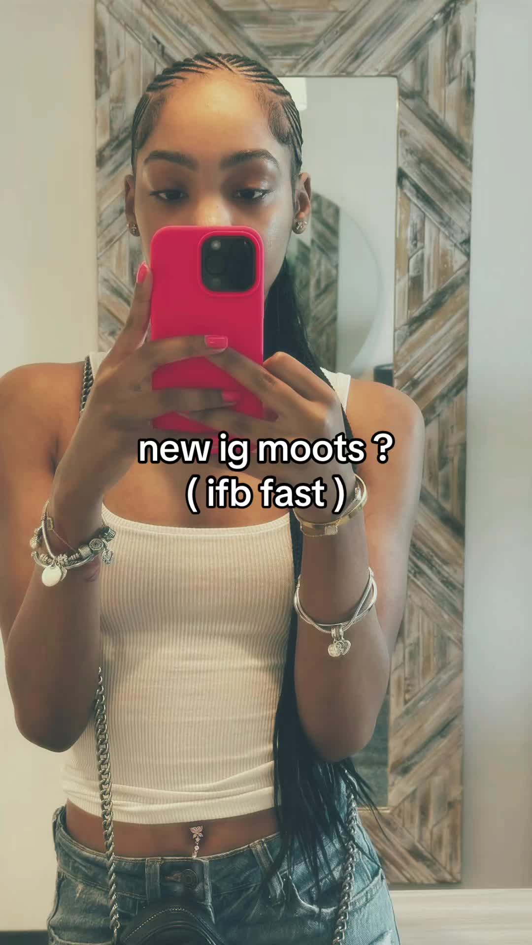 @ᥫ᭡.