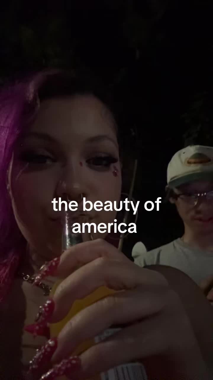 @mshellolitty