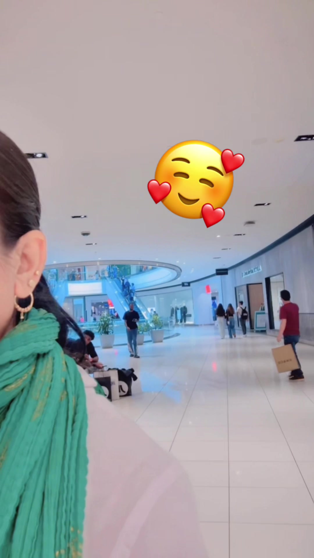 @Manu Ch❤️🇨🇦