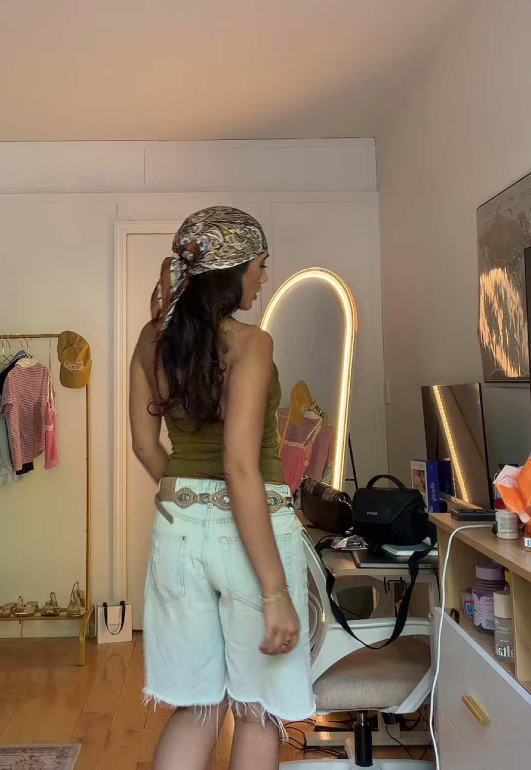 @JAHNAVI ☆