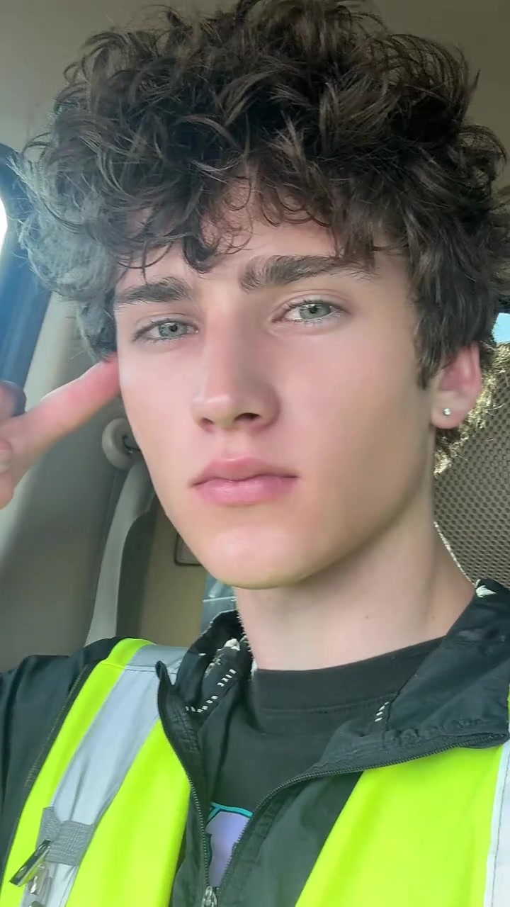 @𝘬𝘢𝘺𝘻