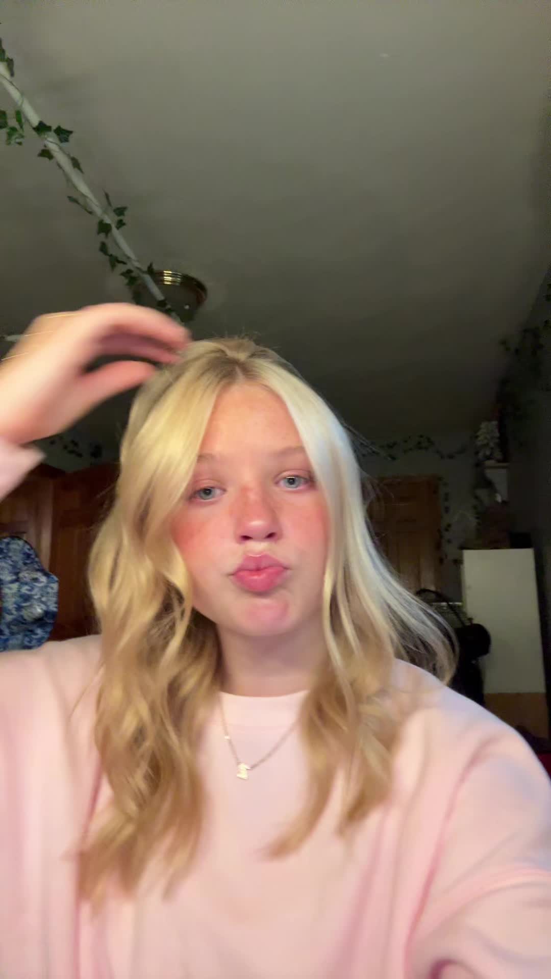 @zoee_secorr