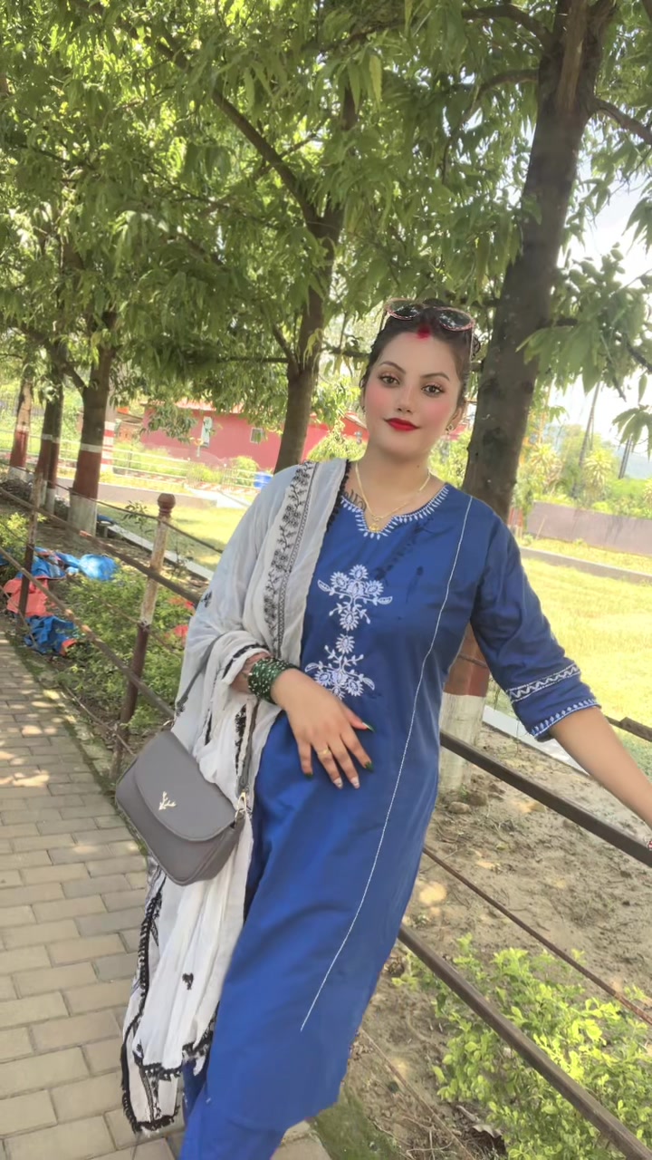@उषा   ❣️⚔️  बि