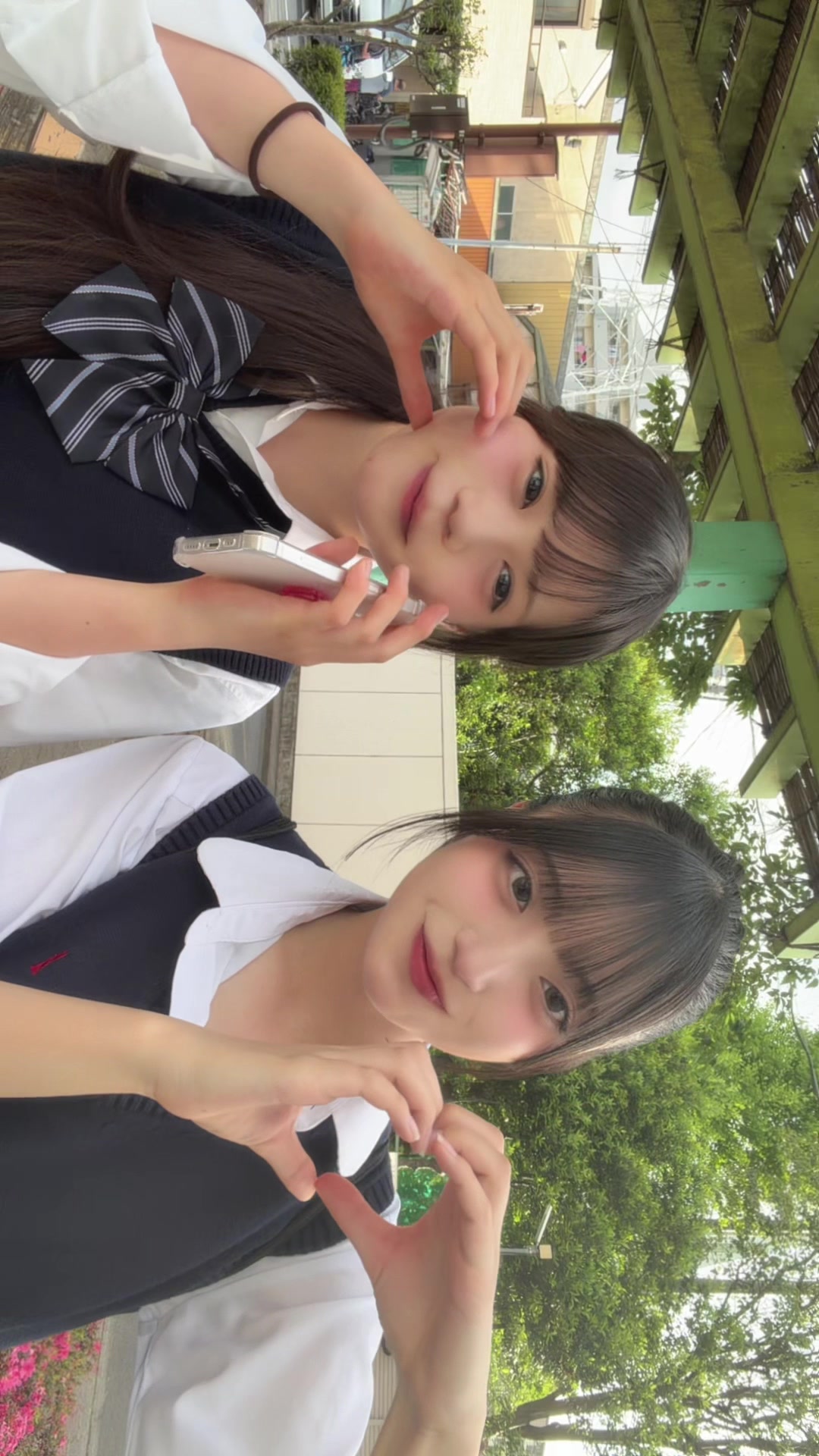@世奈
