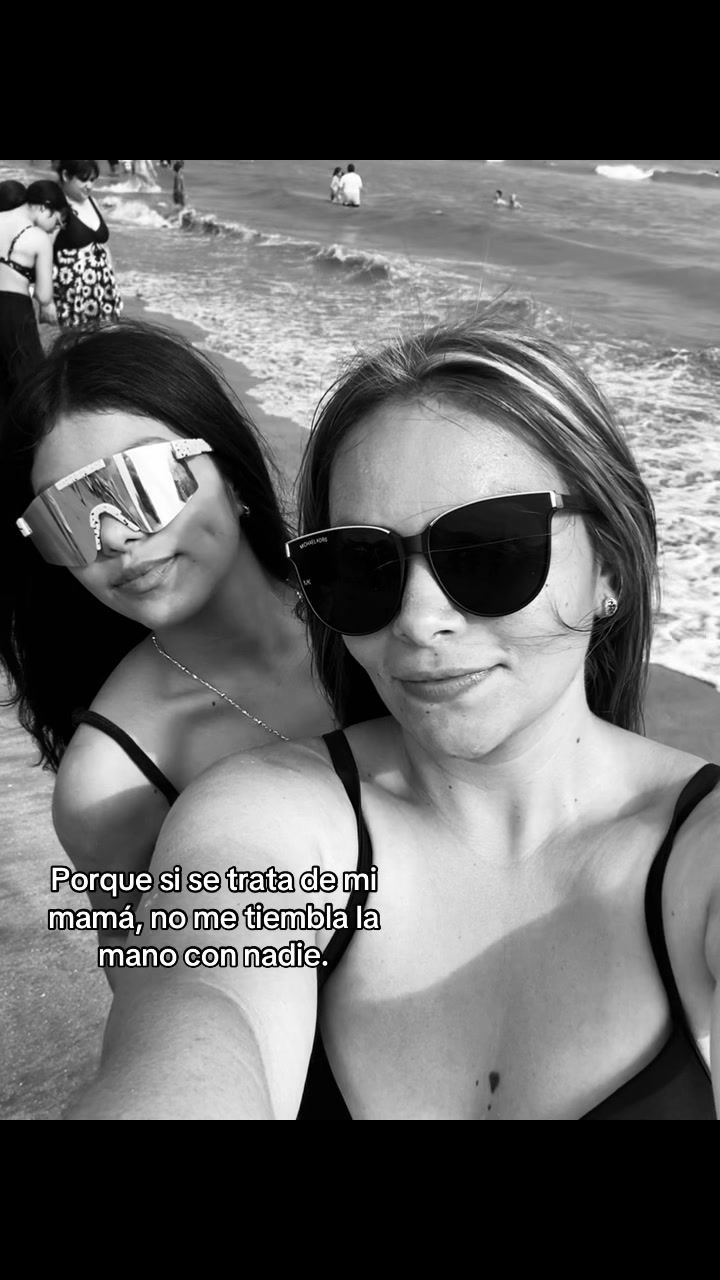@_Domii_