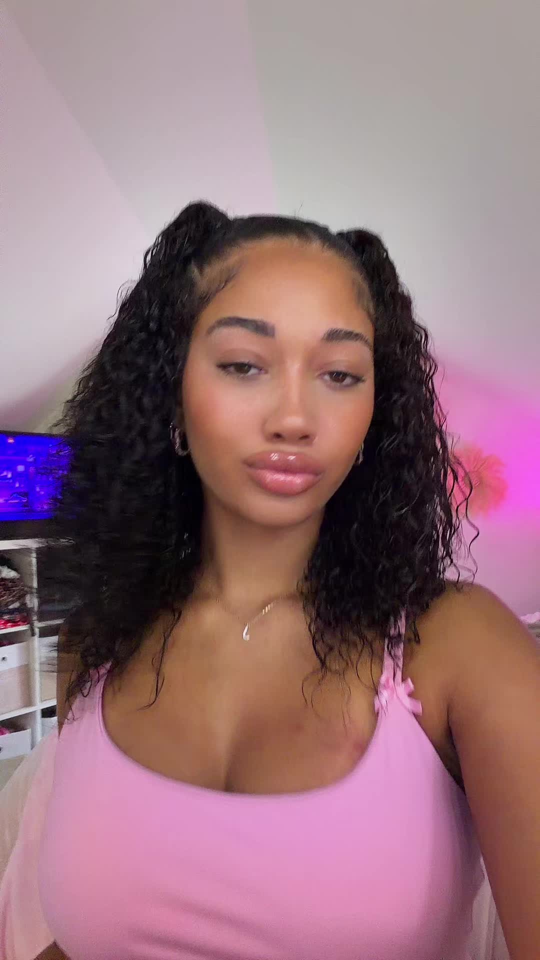 @Jade Perry
