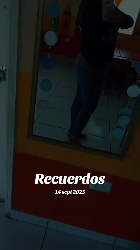 @Leonela Chica de Videos 0311