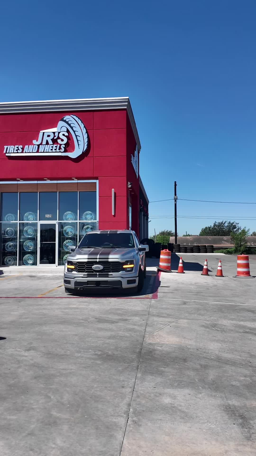 @JrsTires&Wheels