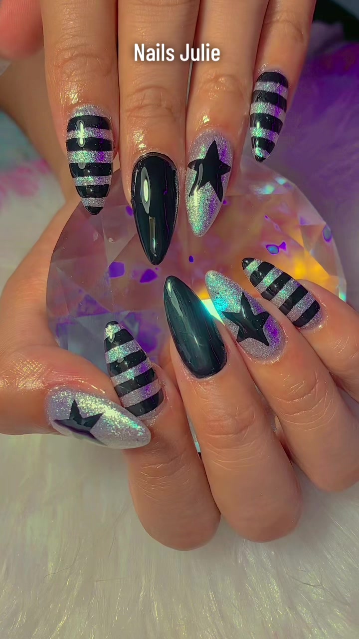 @NAILS JULIE