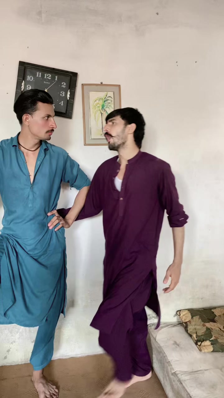 @PUKHTOONYAR  1100😂