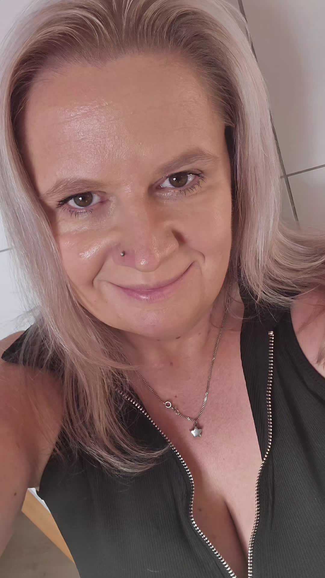 @Janett