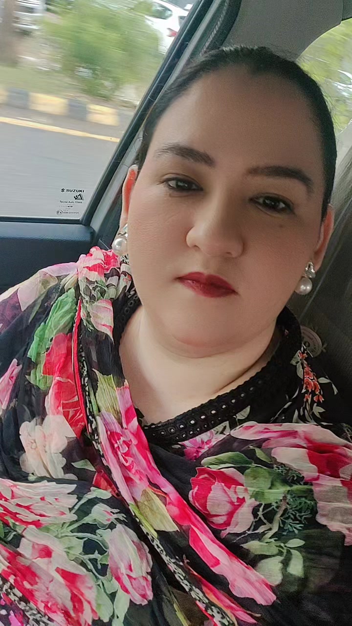 @daniaahsan3