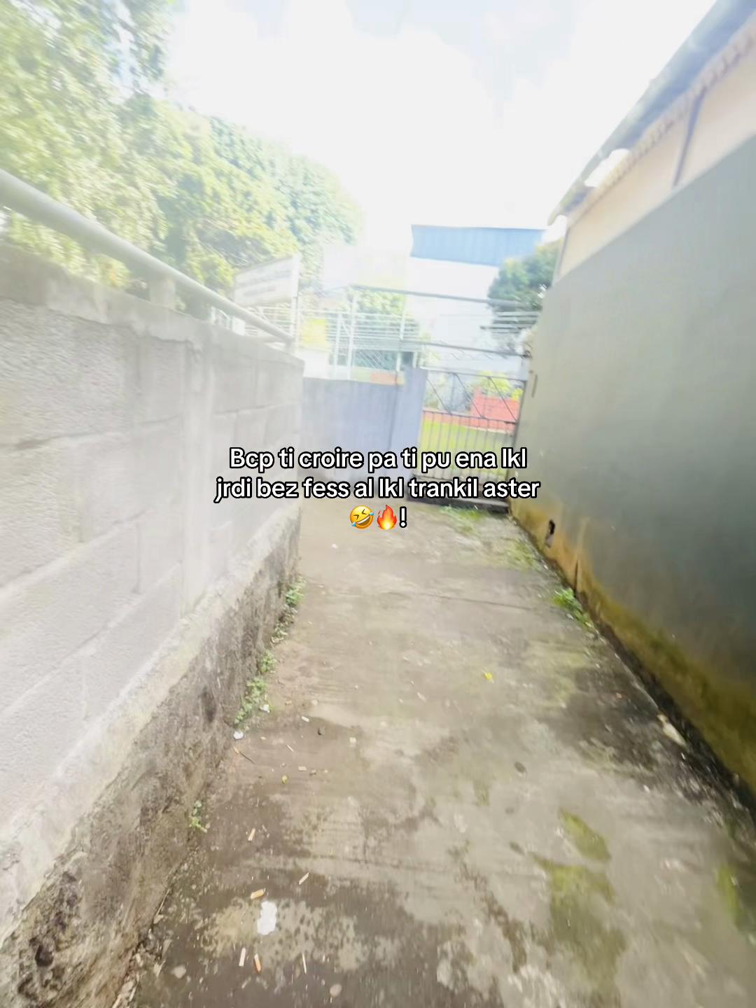 @𝙑 𝙀 𝙀 𝙉 𝘼 