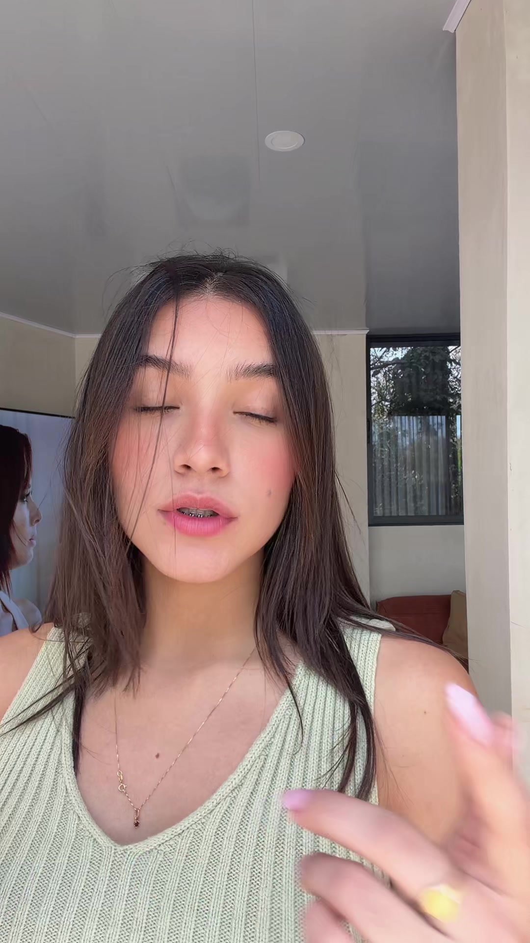 @oficialmaryaguilar