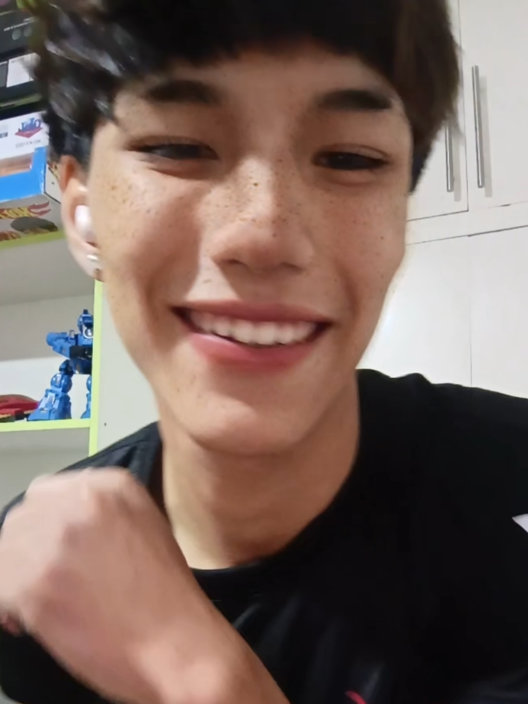 @Tony._.mauuuu