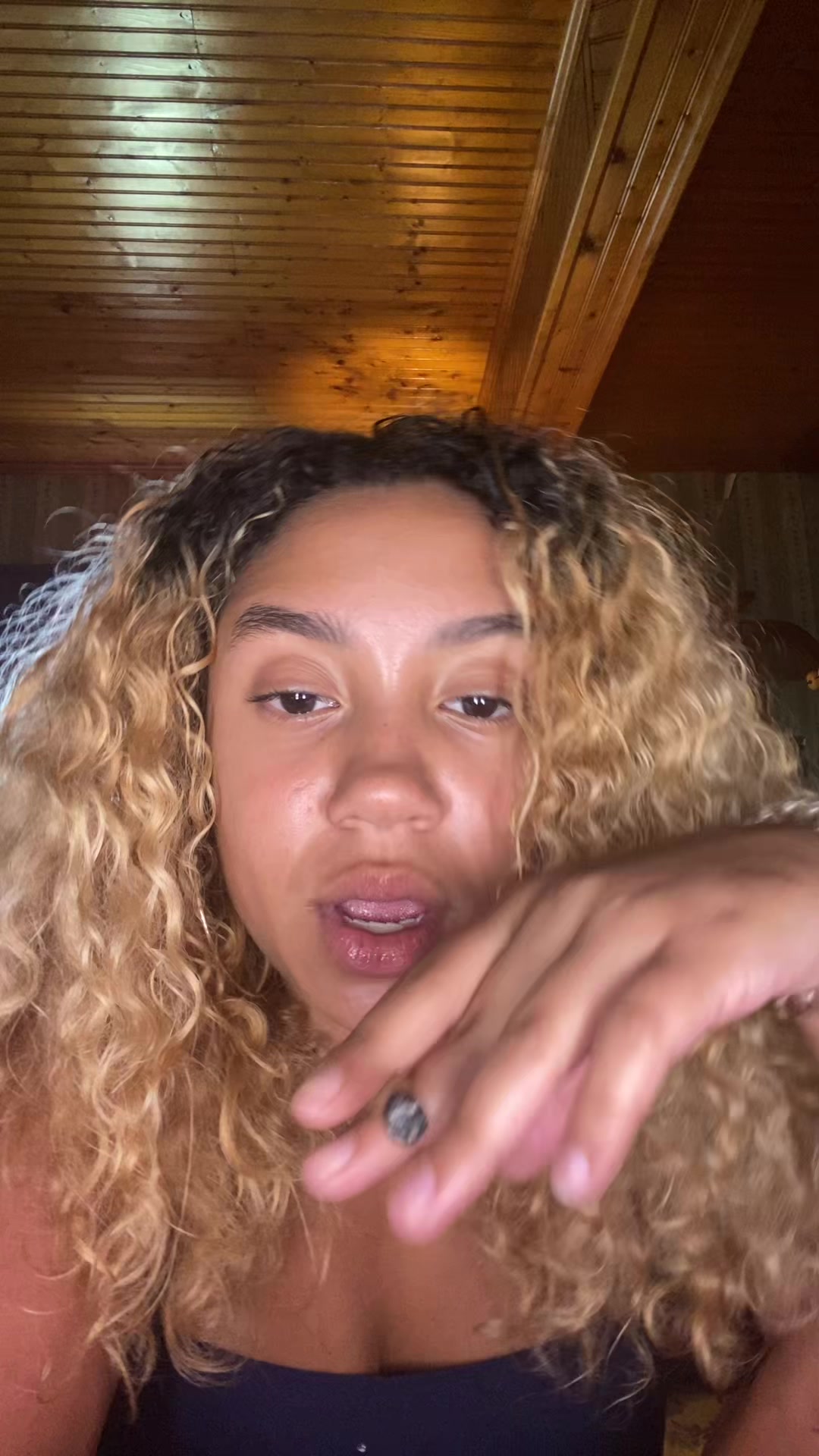 @julztheemuse