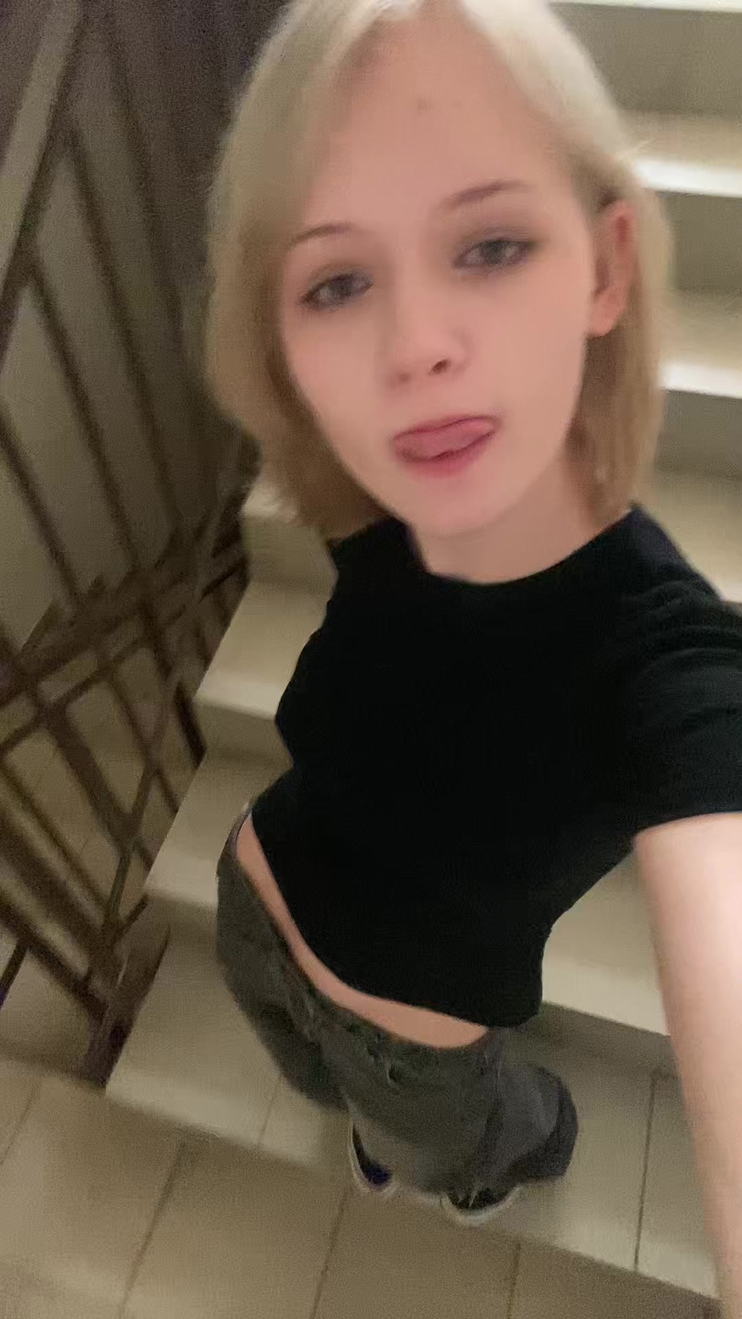 @k083