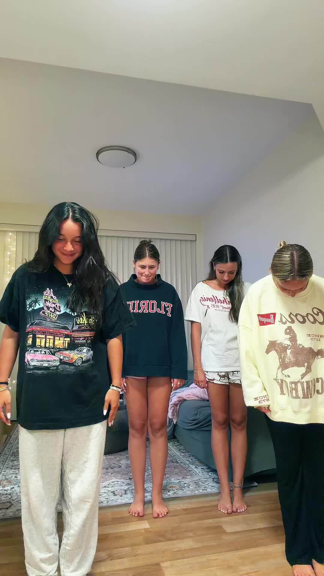 @๐๐๐ฉต๐๐ฉท๐งก๐๐๐ซถ
