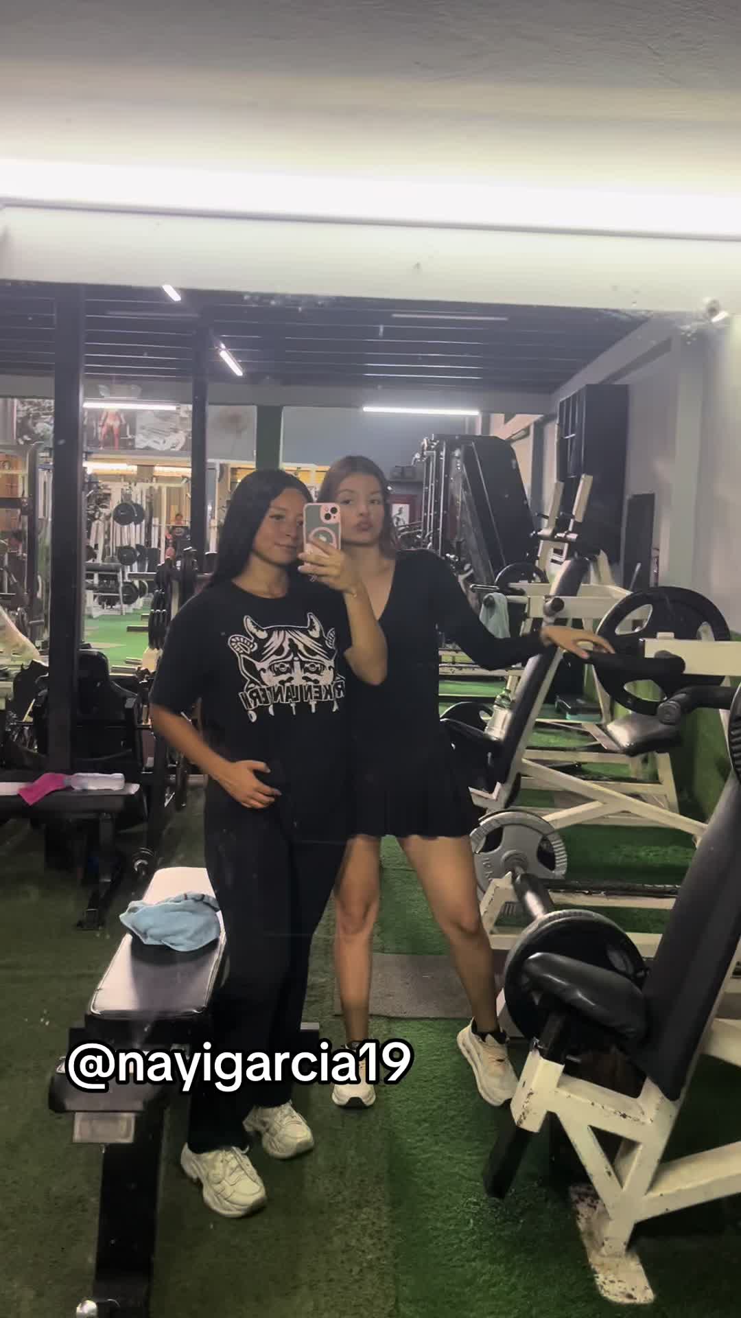 @Nayeli💋
