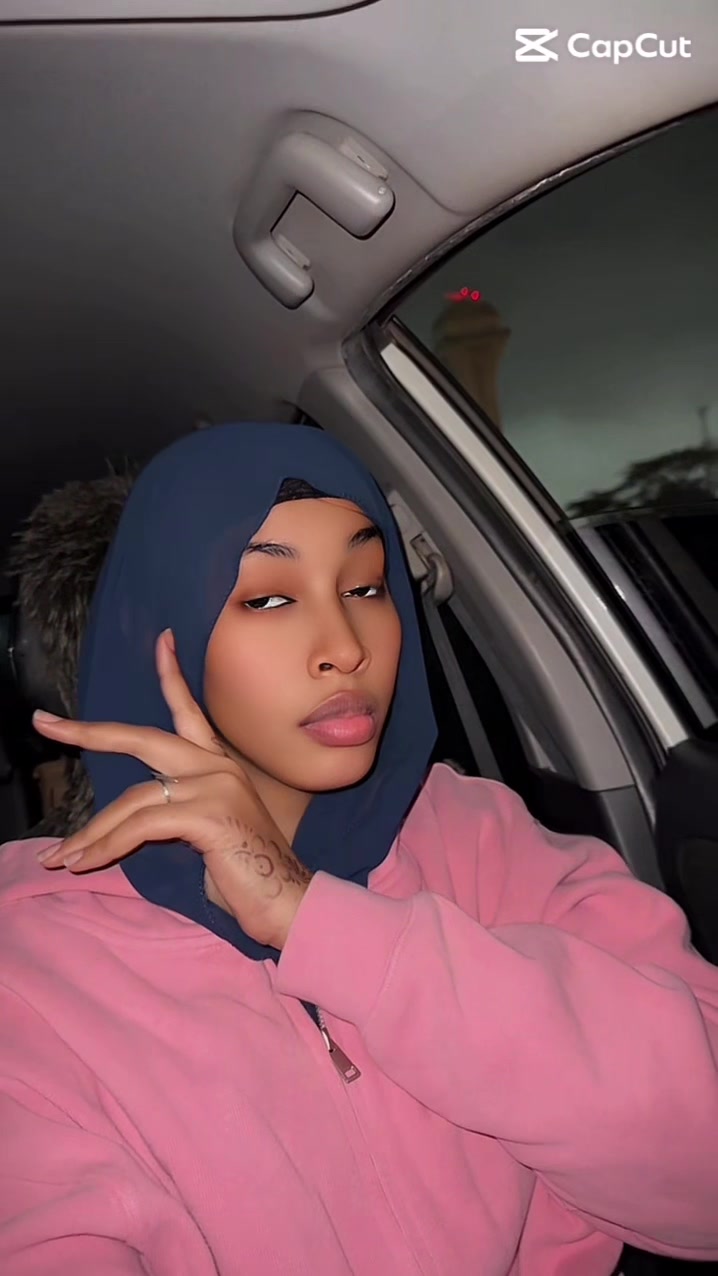 @Ikraaneey 👑💖