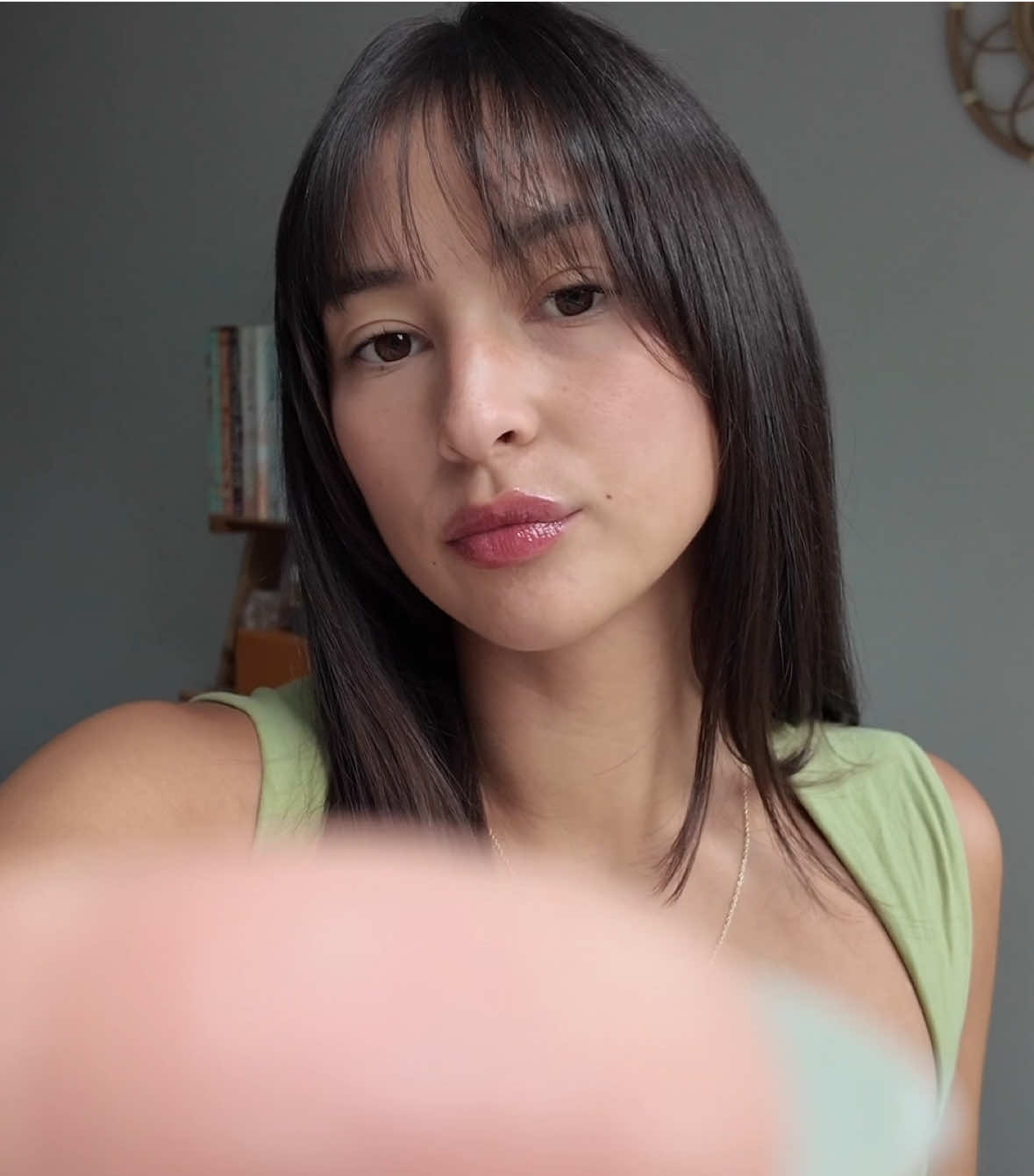 @legswithshmegs