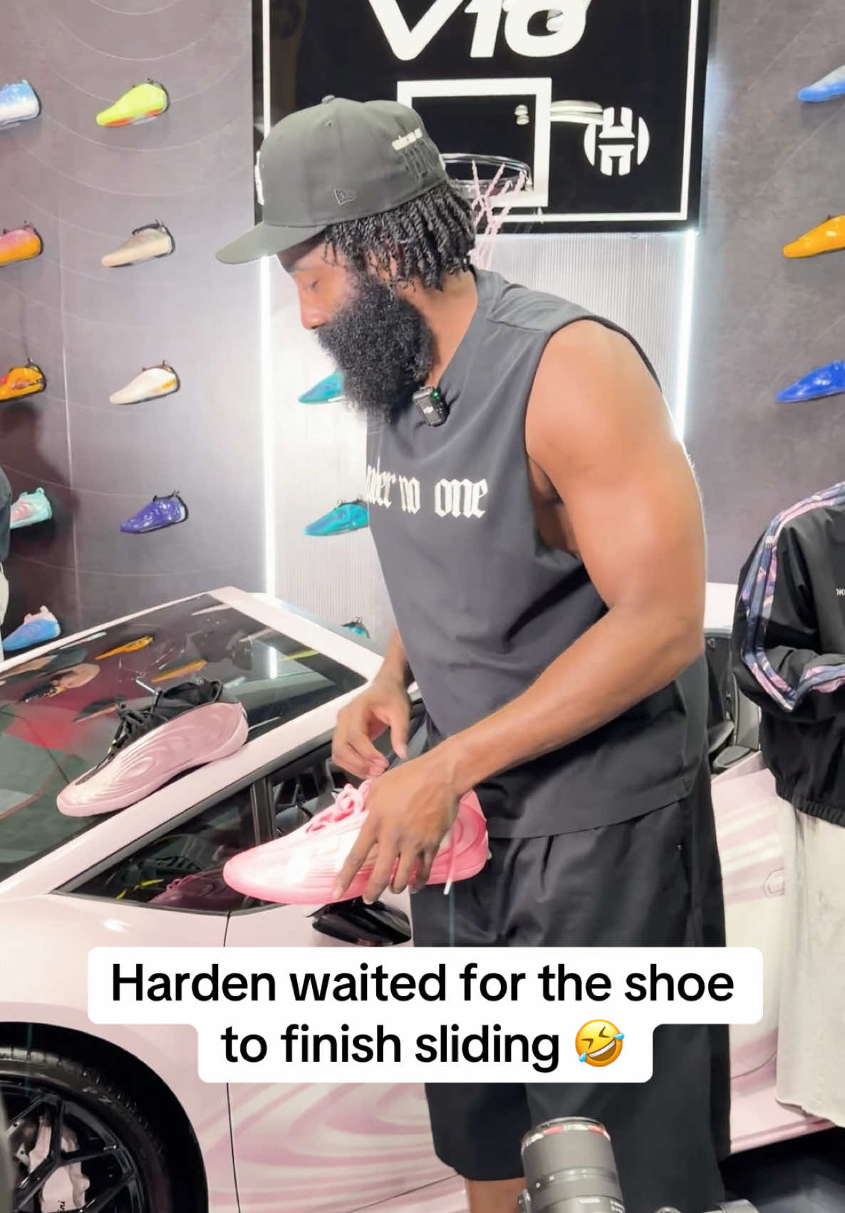 @B/R Kicks
