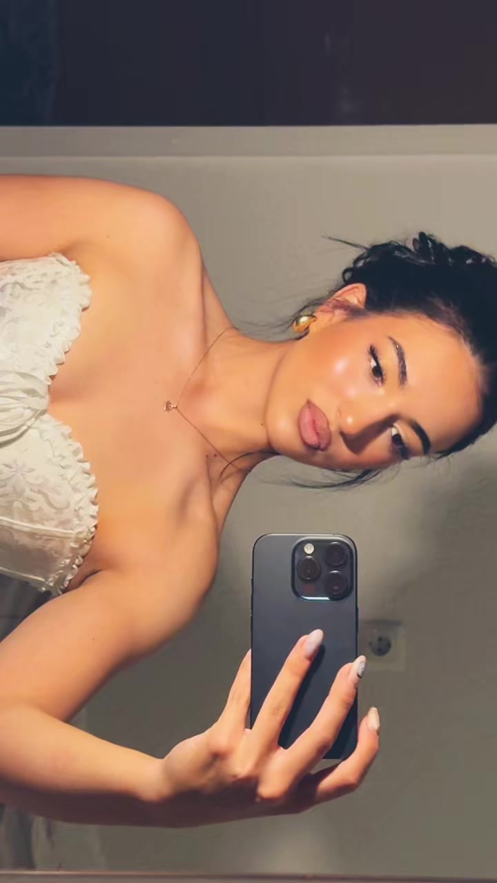 @LaraBarisic