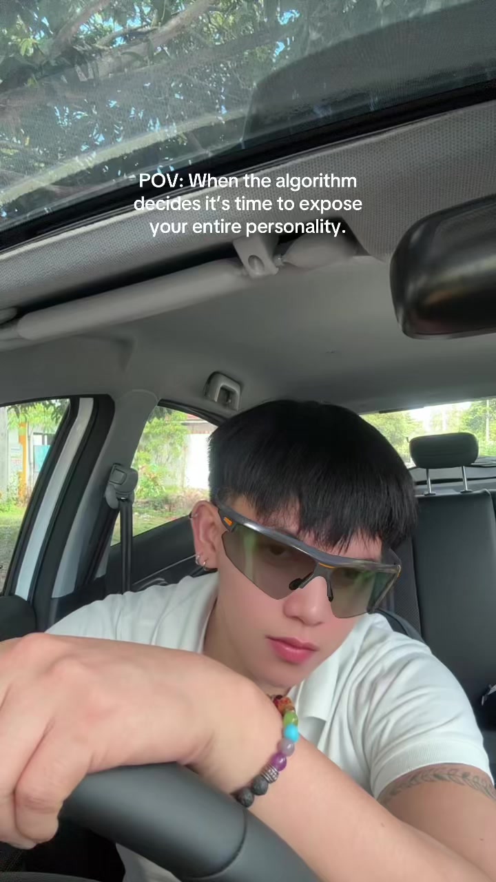 @CH R IS ᵇᶻ