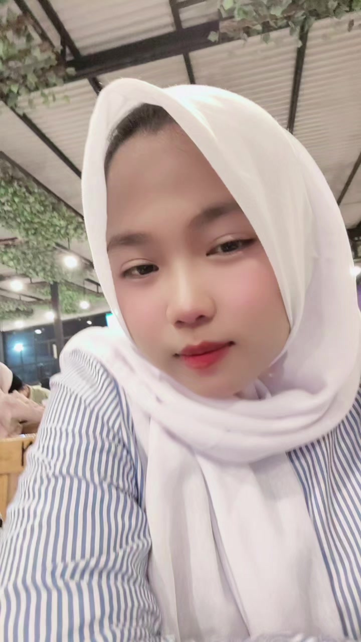@Vanessa Angell 01