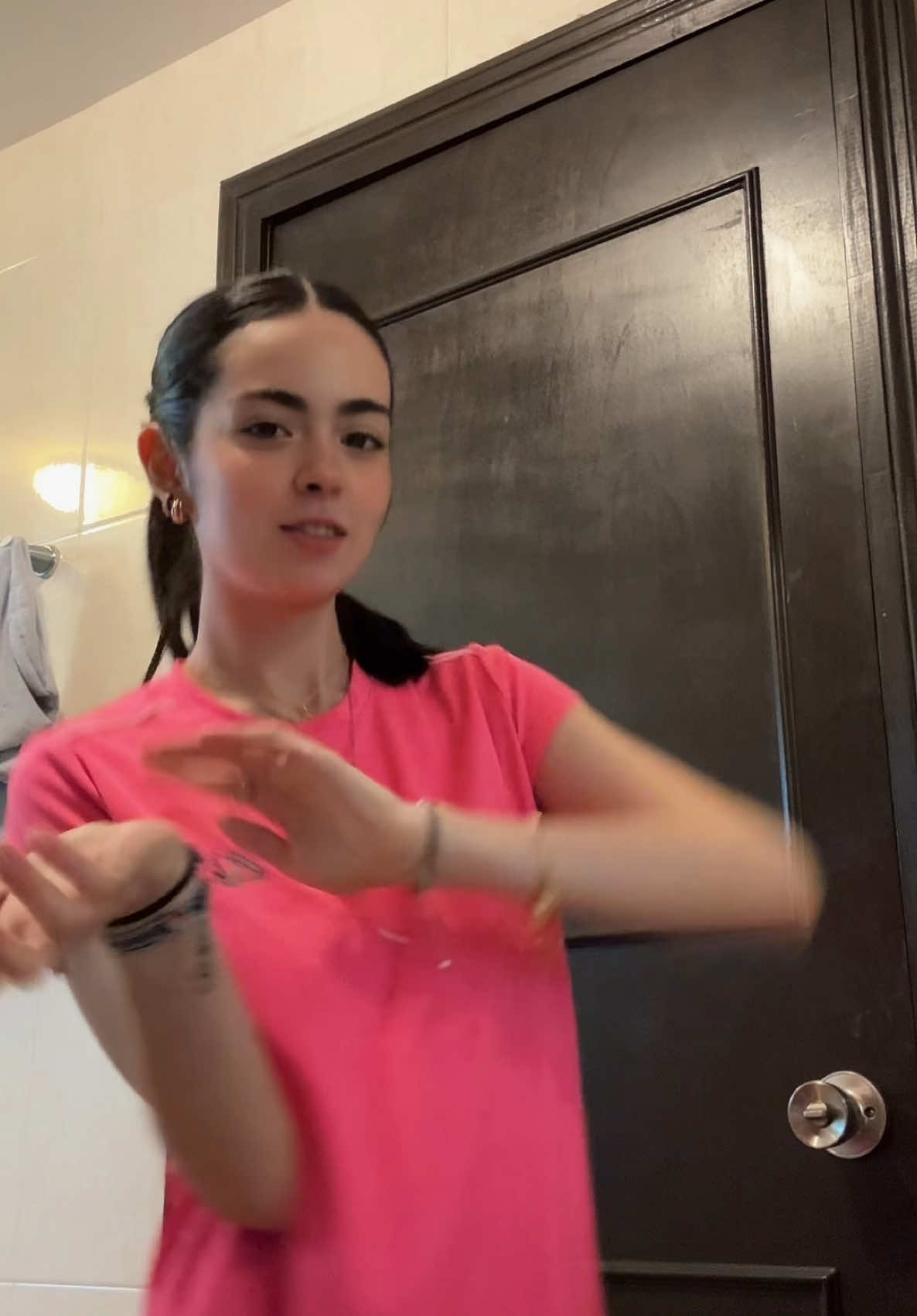 @Danielaa_.rdz