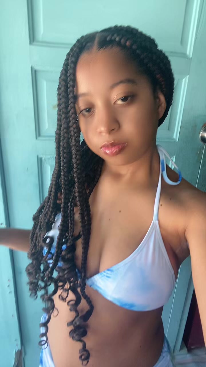 @bad gyal kim💙💙