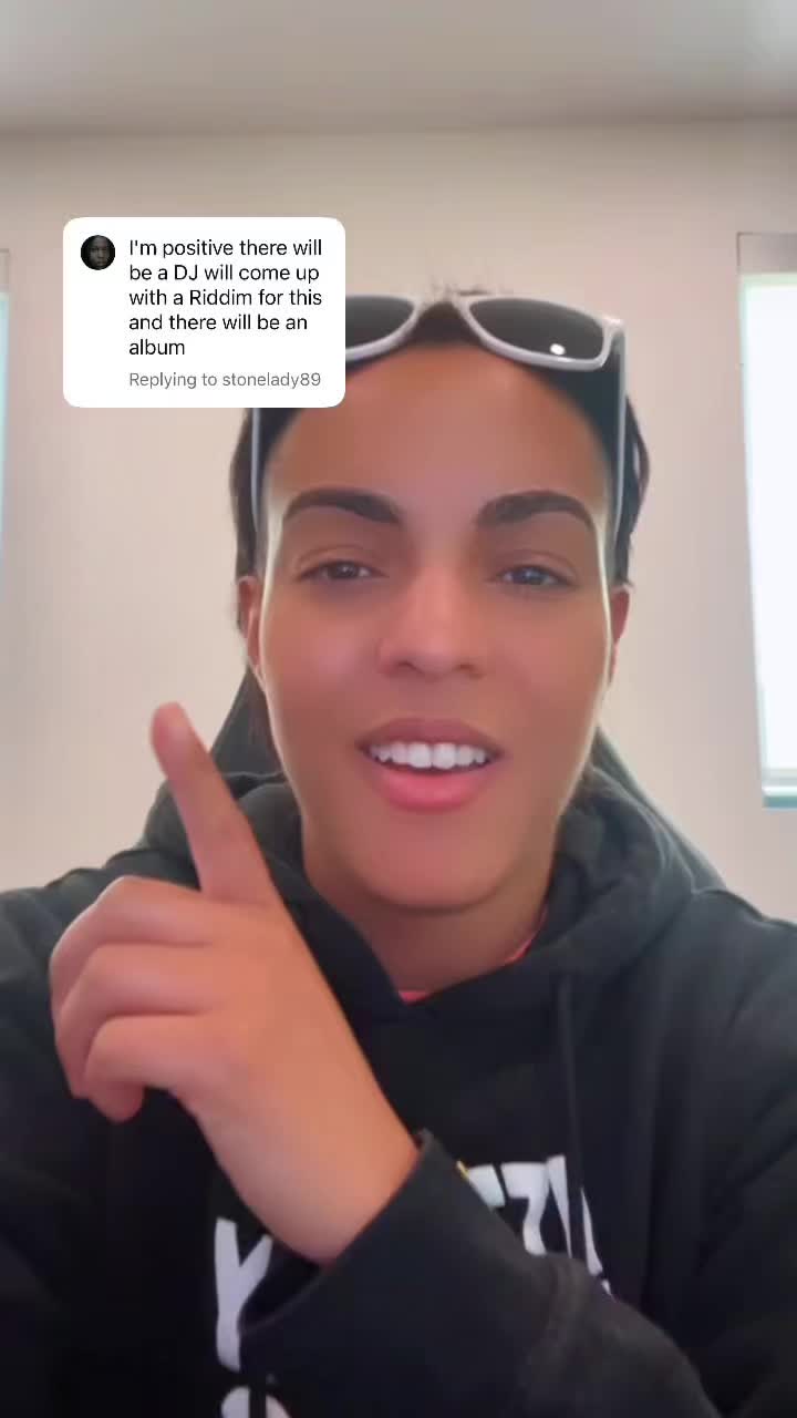 @erinasimon2