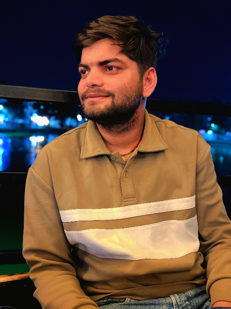@Mr.Roman_yadav👑🦁❤️🥰