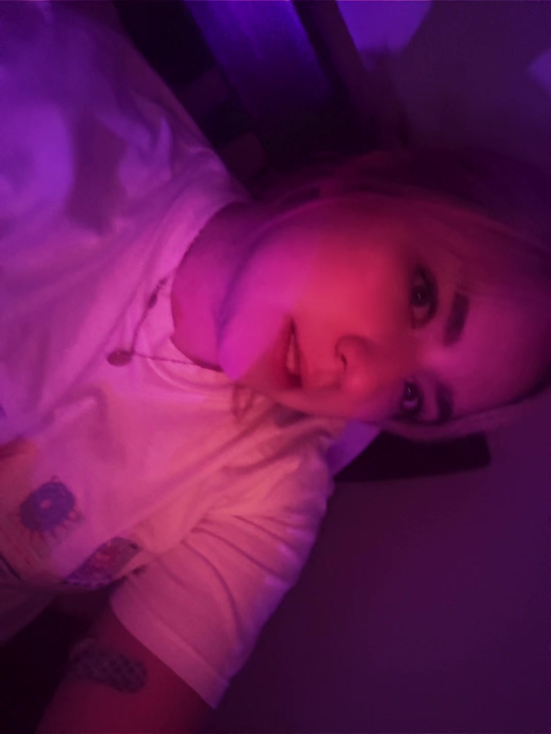 @️