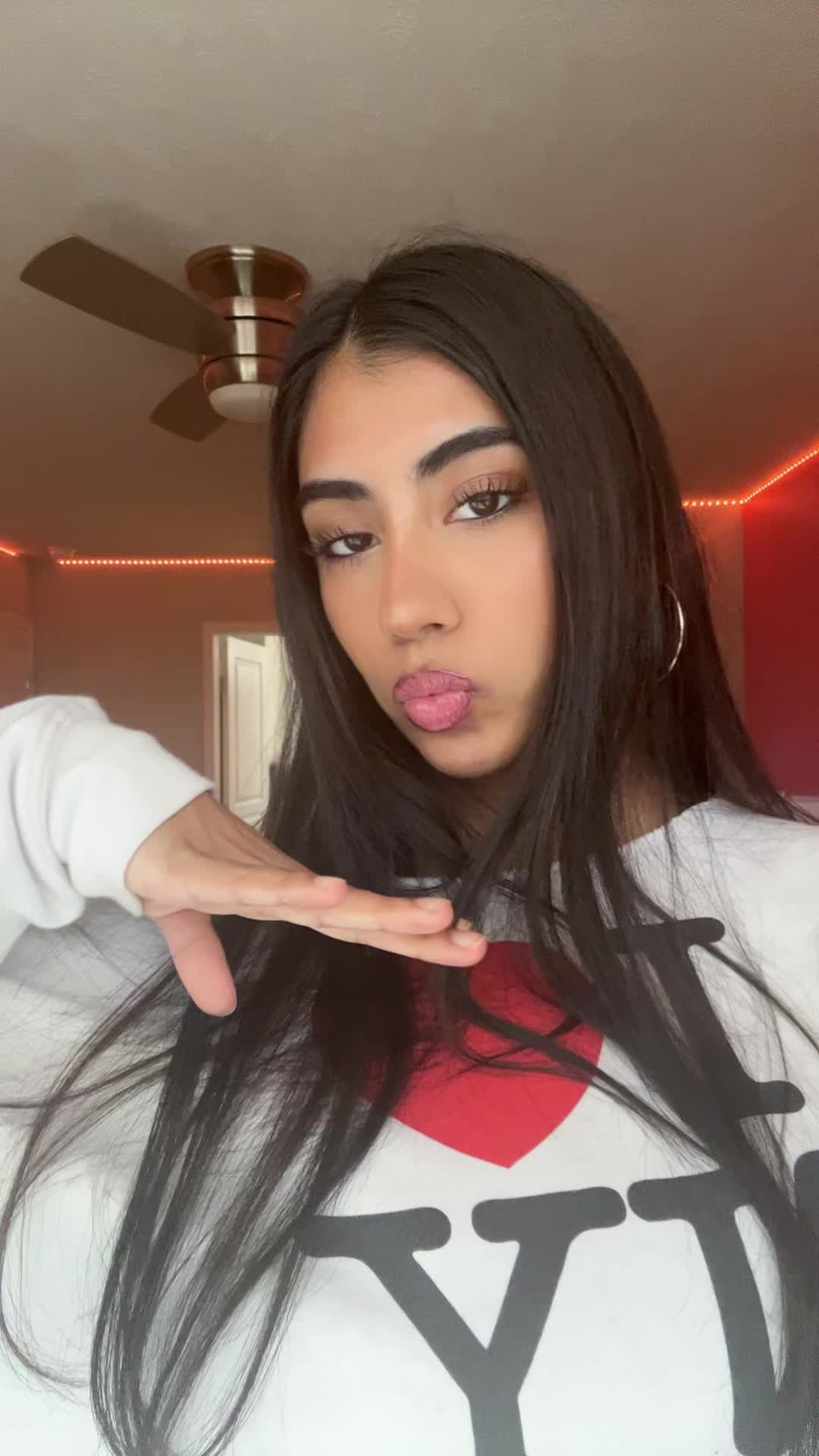 @d