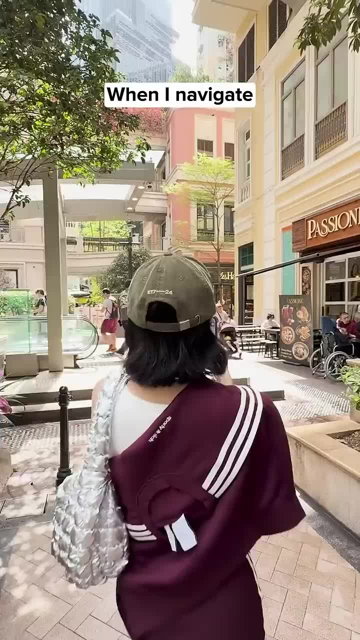 @theweeniefam