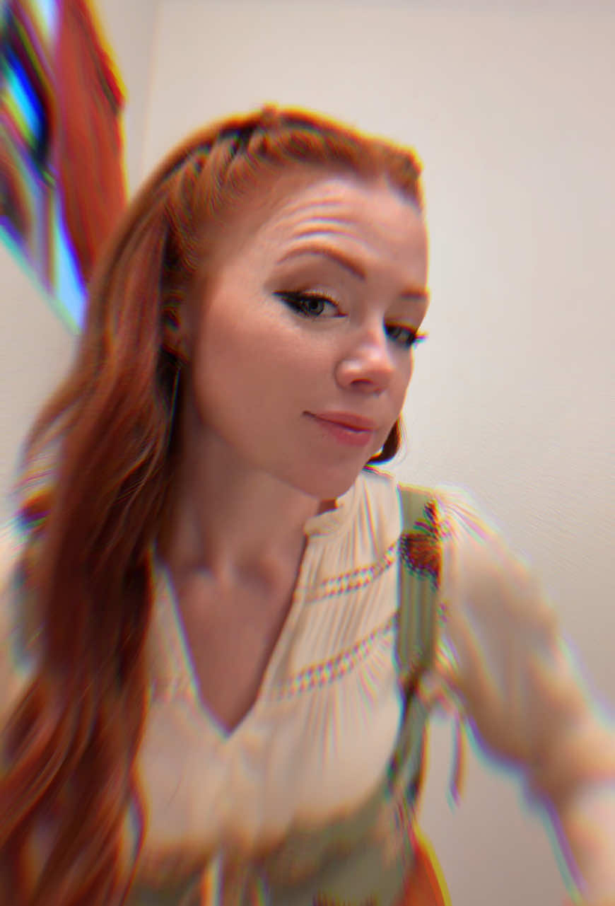 @Elle🌙🧚🏻&zwj;♀️