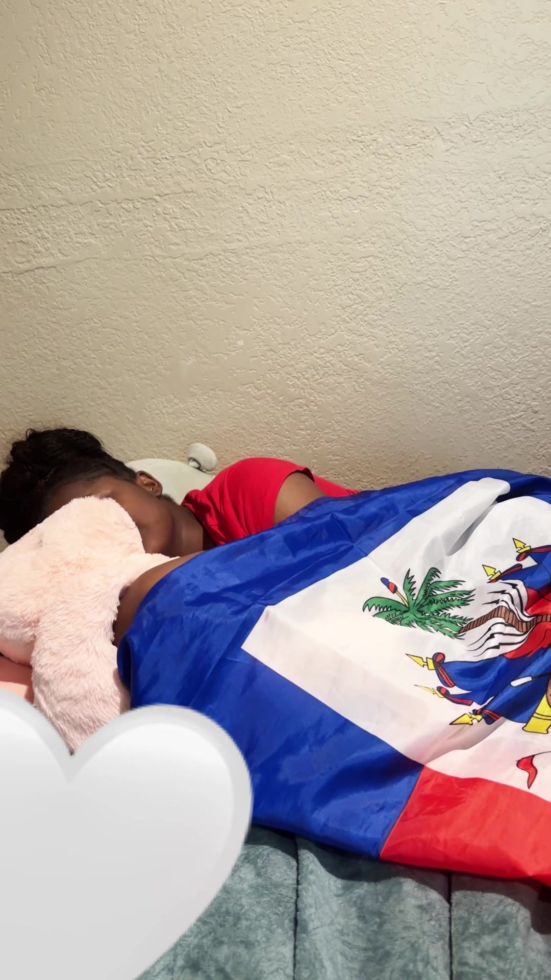 @Zoe1804🇭🇹