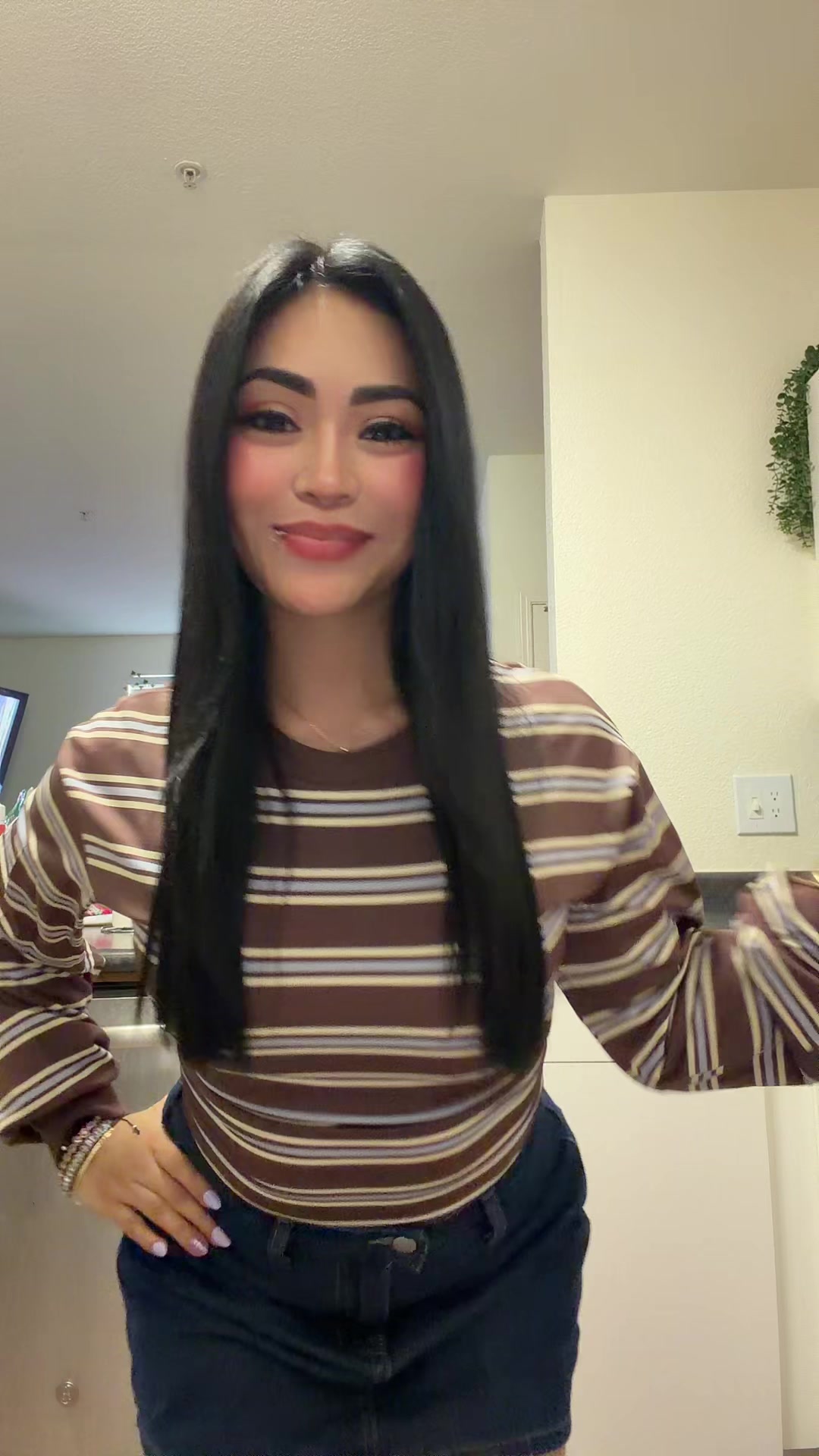 @MiaaaaaaLu