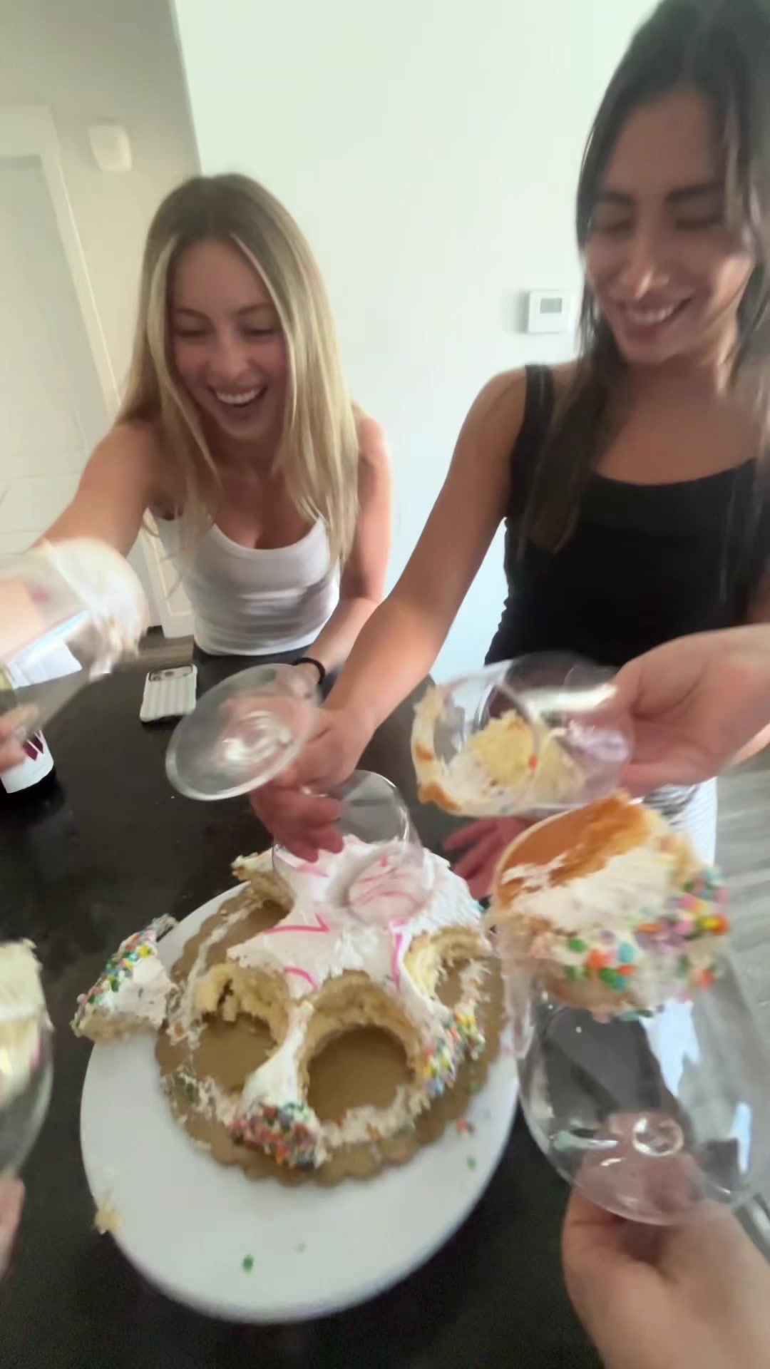 @Eva